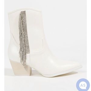Altar'd State - Rowan Crystal Fringe Boots. Worn once on bachelorette.